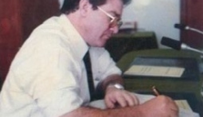 بشير فريك ..والي وهران الأسبق يكتب مذكراته