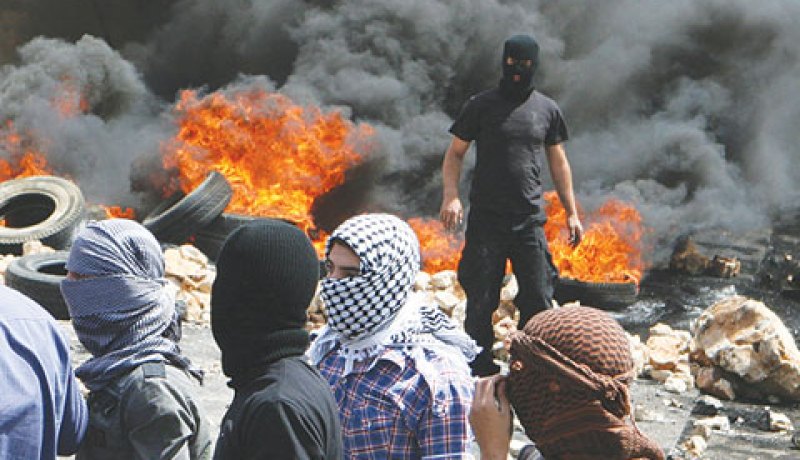 مقتل 33 شخص في قصف لمدن سورية
