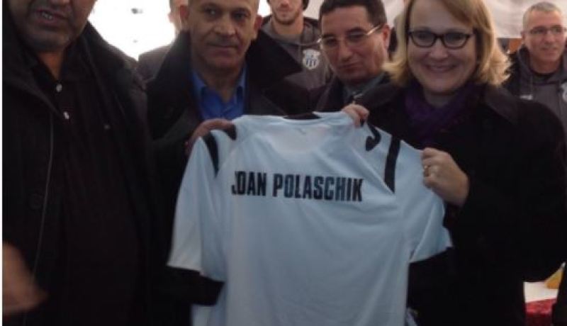 سفيرة الولايات المتحدة بالجزائر تهنئ وفاق سطيف بالتتويج بالدوري الجزائري