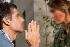 زوجة أخي الطيبة تمنعني من الزواج