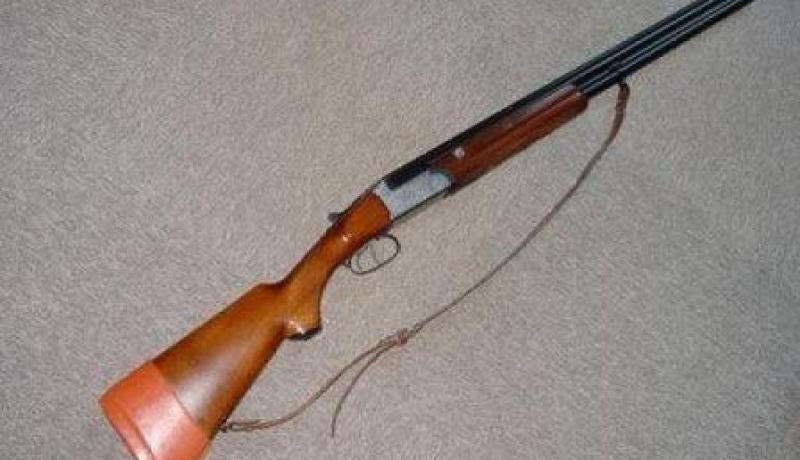 يحاول قتله لأنه طالبه بأخذ ابنته العروس في البويرة