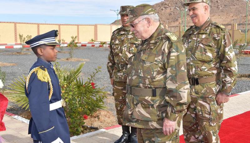 ڤايد صالح يتفقد مدرسة أشبال الأمة بتمنراست ويترحم على روح المجاهد “هيباوي الوافي “