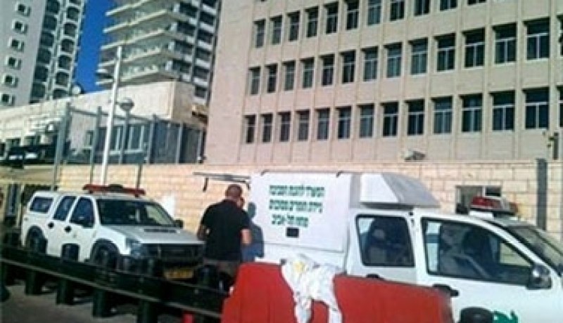 إسرائيلي يطعن حارسا بسفارة واشنطن