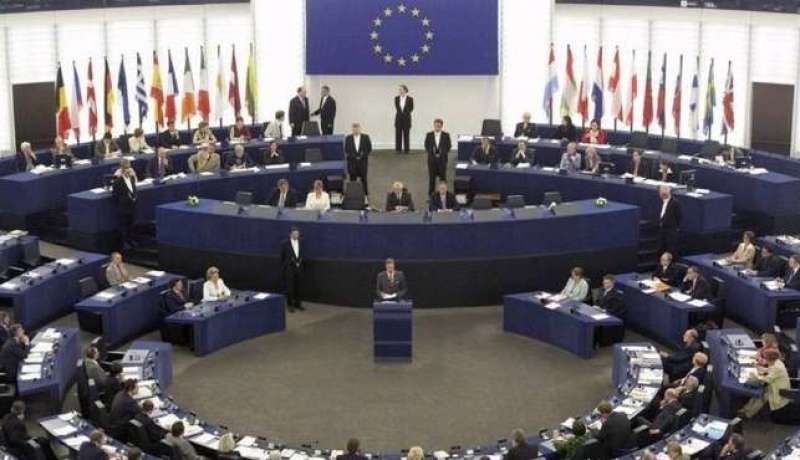 الاتحاد الأوروبي يؤيد بالإجماع طلب فرنسا الحصول على مساعدة عسكرية