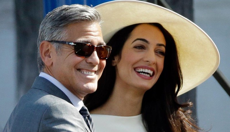 جورج كلوني وزوجته يتبرعان بنصف مليون دولار