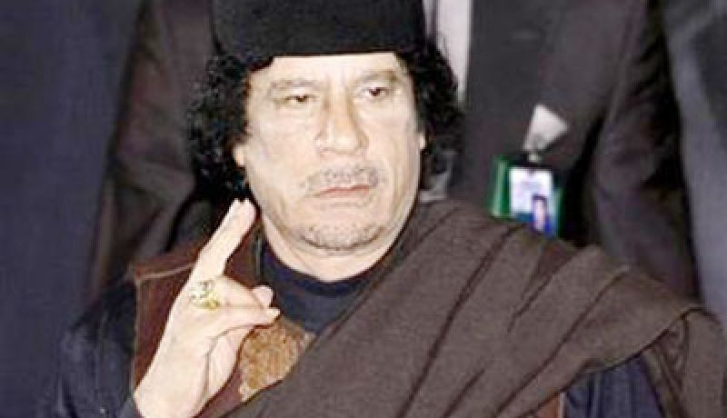 العقيد القذافي: يجب إجبار الأطراف الرافضة لاستفتاء تقرير المصير بالصحراء الغربية على اللجوء إليه