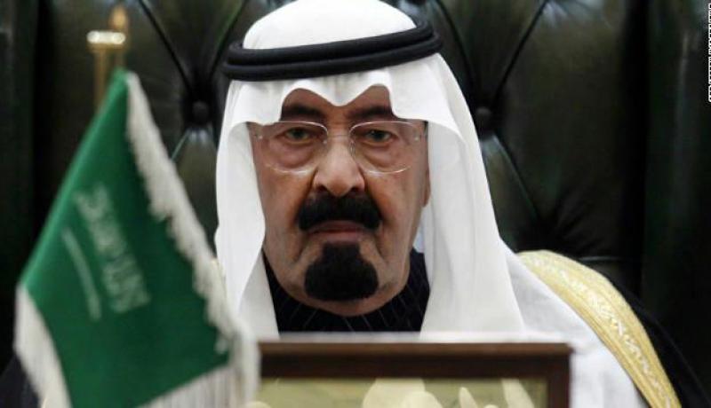 العاهل السعودي يعفي رئيس المراسم الملكية من منصبه