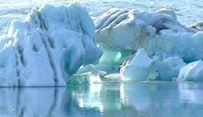 ذوبان جليد القطب الشمالي يكلف العالم 24 تريليون دولار