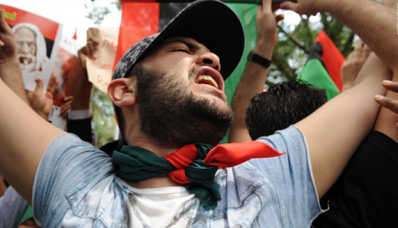 متظاهرون يطالبون بإطلاق سراح رهائن في ليبيا
