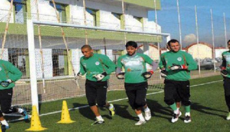 انطلاق التربص الخاص باللاعبين المحليين لكرة القدم