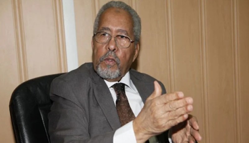 عبد الرزاق قسوم يوضح : “لم أنضم إلى هيئة الحوار والوساطة”