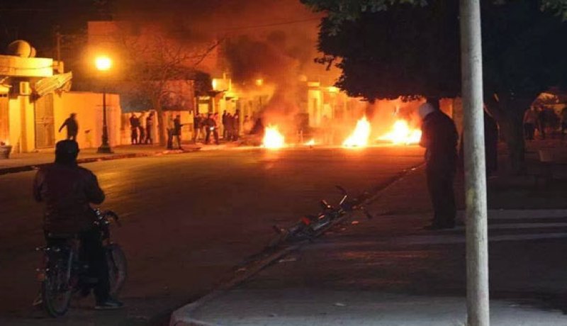 عودة الهدوء بمنطقة القصرين التونسية بعد ليلة من الإحتجاجات