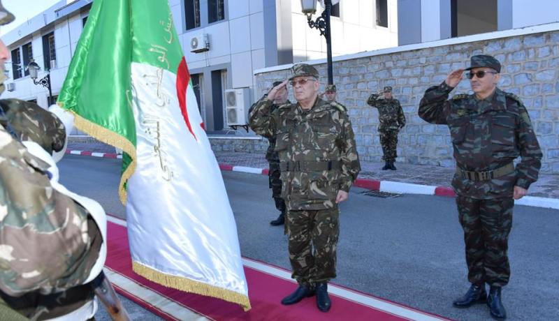 قايد صالح يدشن معهد التكوين في تقنيات السيارات والمحركات بقسنطينة