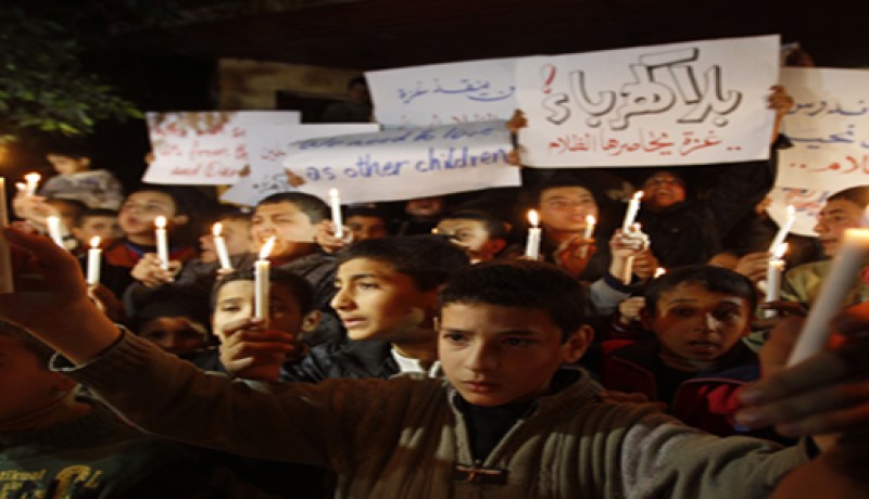 مصر تزود غزة بالوقود لتشغيل محطة الكهرباء