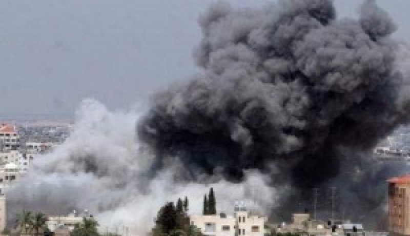 غارات جوية على شمال غرب سوريا والقوات النظامية تحاول التقدم في الوسط