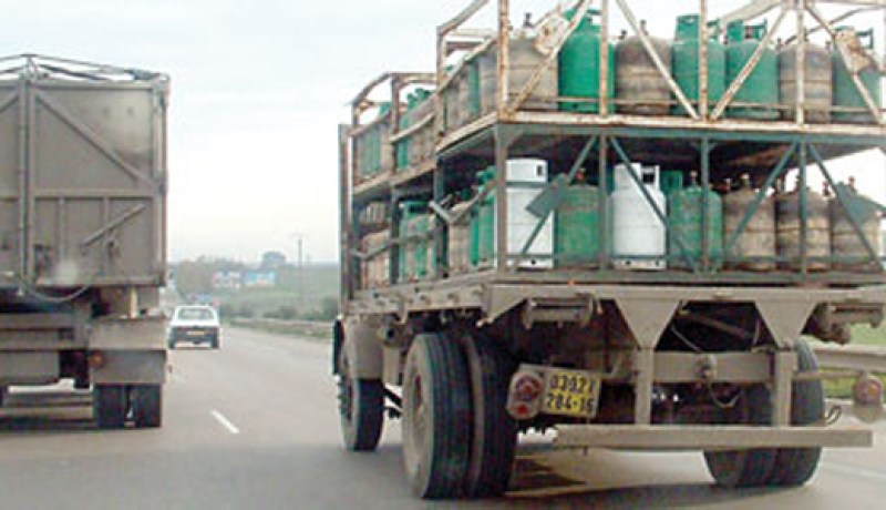 قافلة محملة بأزيد من 1.000 قارورة غاز بوتان تتوجه من عنابة إلى سكان منطقة آقبو