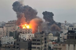 مصرع 16 مدنيا في غارة جوية أمريكية في الرقة السورية
