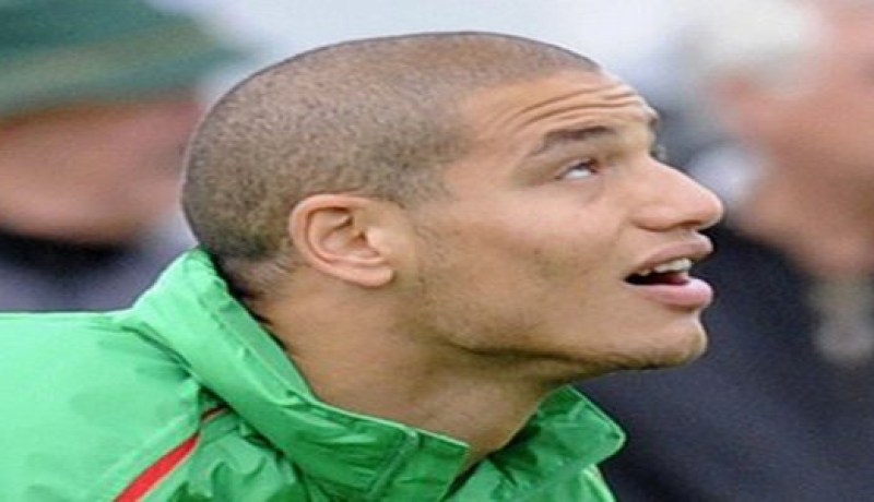 قديورة يؤكد ان اصابته في يده لن تمنعه من التواجد أمام غامبيا