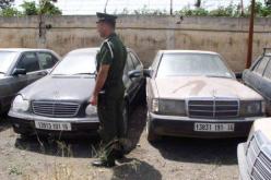 إطارات بولاية إليزي، رائد في الدرك و جمركيون متورطون في تزوير بطاقات رمادية