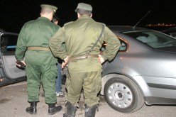 رقم النجدة يوقف عصابة الاعتداء على الأشخاص بالسرقة بينهم فتاة بالقالة