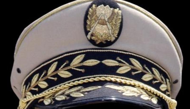 ضباط الجيش..إذا عرف السبب بطلَ العجب