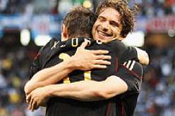 ديل بوسكي يصف ألمانيا بالمنتخب الأفضل في المونديال