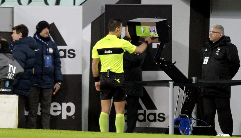 الإتحاد الفرنسي يعتمد رسمياً تقنية الـ “VAR” في “الليغ 1”