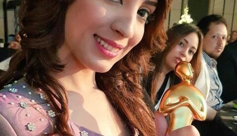 بالفيديو سهيلة بن لشهب تستعد لطرح نحب وتهدي الميما لجمهورها