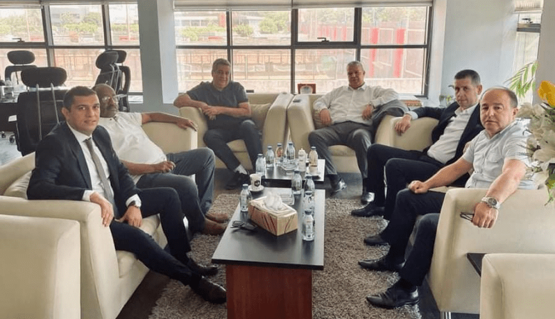 رئيس الفاف يلتقي نظيره المصري