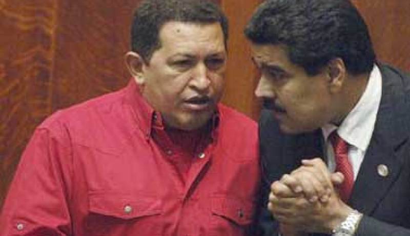 شافيز ينقل بعض صلاحياته إلى نائبه مادورو