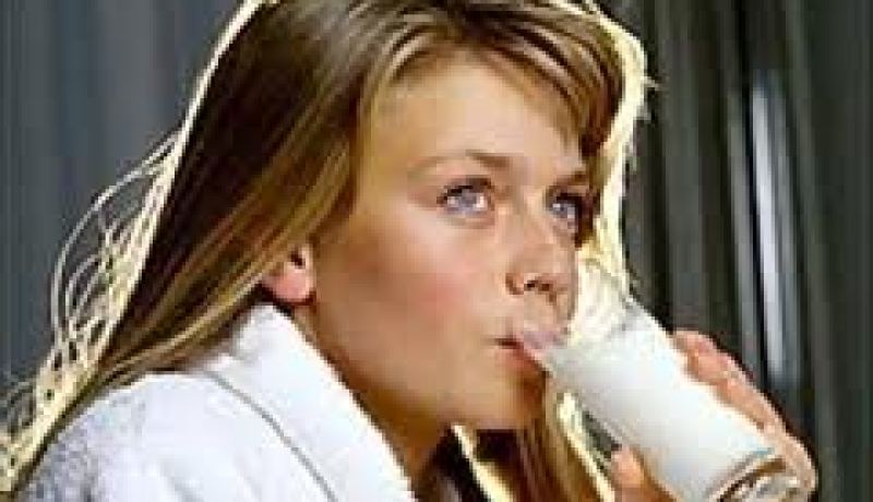 كوب من الحليب يومياً يجعل الإنسان أكثر ذكاء