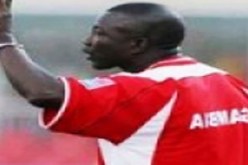 مدرب غامبيا يرفض الاستقالة و يؤكد ان حلم التأهل إلى الكان لم ينته و سيعود به من الجزائر