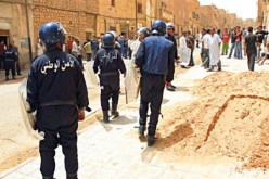 شطب ثلاثة أعوان شرطة من سلك الأمن لممارستهم العنف ضد معتقلين في الأحداث الأخيرة بغرداية