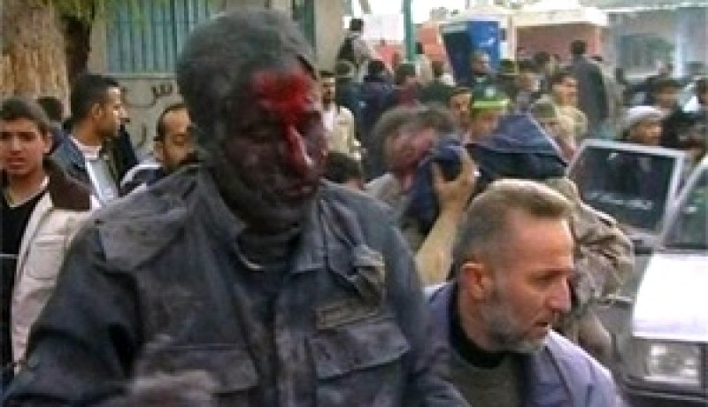 دماء وأشلاء تتناثر… في مستشفى غزة وسط صدمة الأهالي