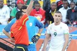 غزال احدث فوضى عارمة بعد اللقاء وكسر كل شيىء في غرف الملابس