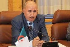 عرض عدة قوانين على البرلمان خلال الدورة