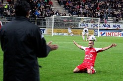 غيلاس‮ ‬ينهي‮ ‬موسمه مع ريمس بحلاقة على طريقة‮ “‬ويليام ولاس‮” ‬ويفتخر بأصوله القبائلية