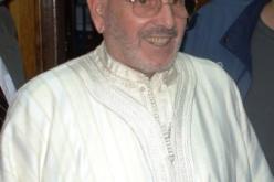 كل واحد يصلي في داره