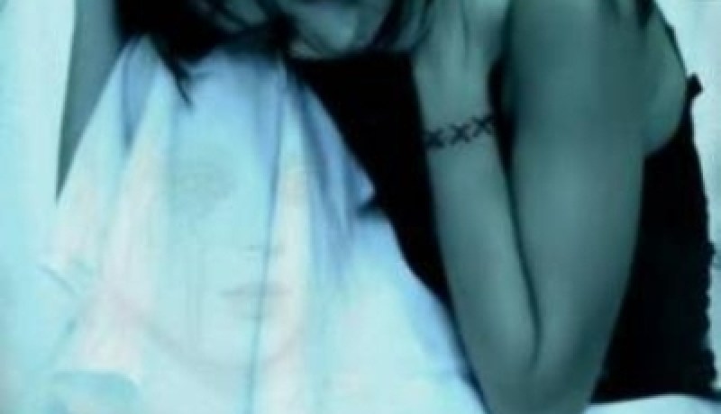 حبّي له أعمى بصري وجعلني أرتكب أخطاءً بحجم الدنيا