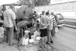 أزمـــة مـــاء في 11 ولايـــة.. وغلـــق للطريـــق السيـــار