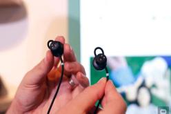 “غوغل” يطرح سمّاعة ذكية تترجم 40 لغة  