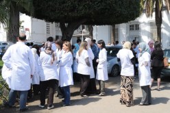 التنسيقية الوطنية للأسلاك المشتركة والمهنيين لقطاع الصحة تدعو الوزير الأول إلى التكفل بمطالبها