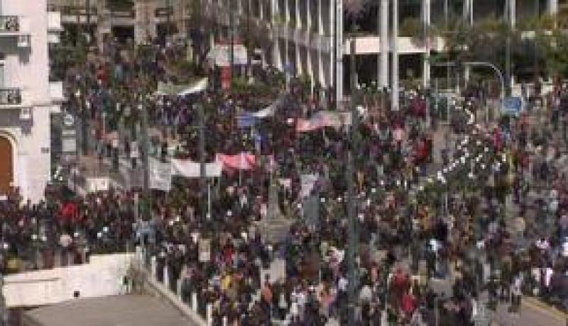 إضراب عام احتجاجا على السياسة التقشفية للحكومة في اسبانيا