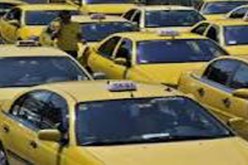 احتجاج أصحاب سيارات الأجرة للنقل ما بين الولايات بباتنة
