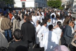 الأساتذة المحاضرون والمساعدون في كليات الطب يقاطعون الامتحانات اليوم