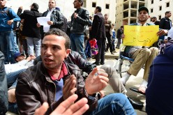 المتعاقدون يرفضون تثمين الخبرة ويدخلون في إضراب عن الطعام