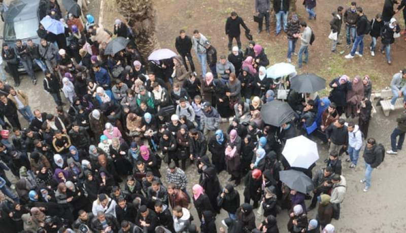 طلبة جامعة الخروبة يطالبون بمعادلة شهادة ليسانس في النظام الكلاسيكي بشهادة ليسانس''آل آم دي''