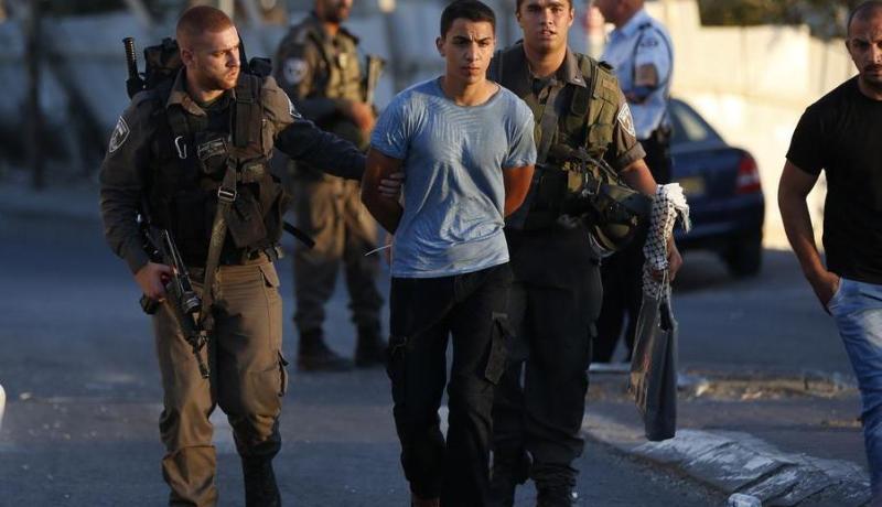 اسرائيل تعتقل 24 فلسطينيا بالضفة الغربية