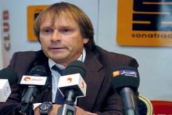 غيغر يستفسر حمّار عن مصيره ويطالب بـ4 أجور شهرية عالقة