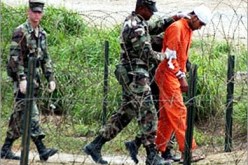 الجزائر تتسلم إثنين من معتقليها في غوانتانامو